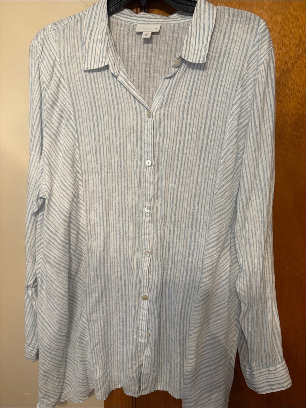 Liz Claiborne Blue and White Striped Casual Button-Down Shirt